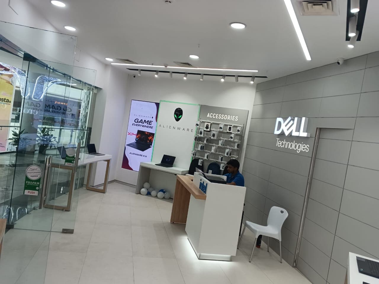 Dell Exclusive Store Sarath City Capital Mall, Hyderabad — photo 4