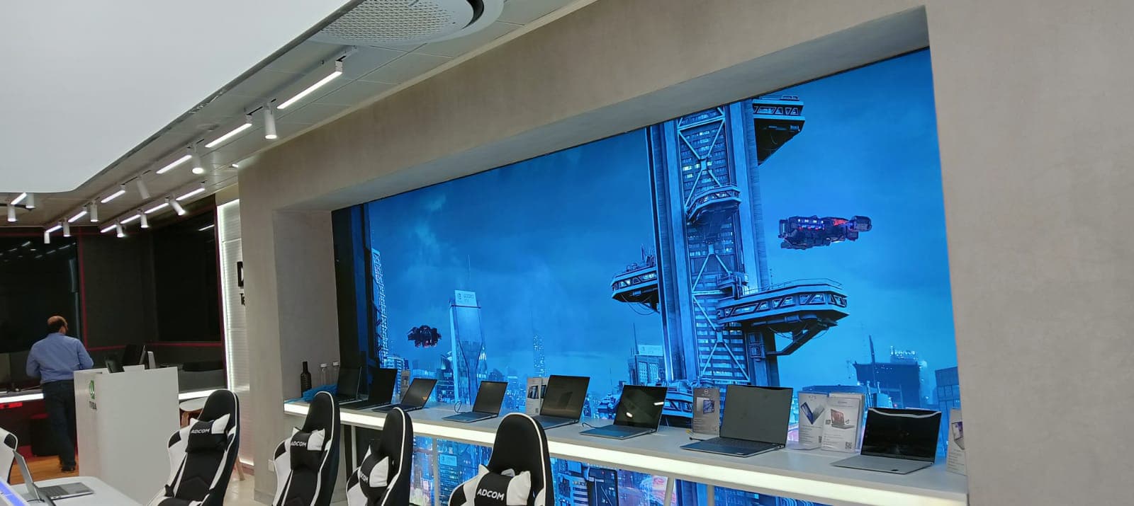 Dell Exclusive Store Dohil Chamber, Nehru Place — photo 5