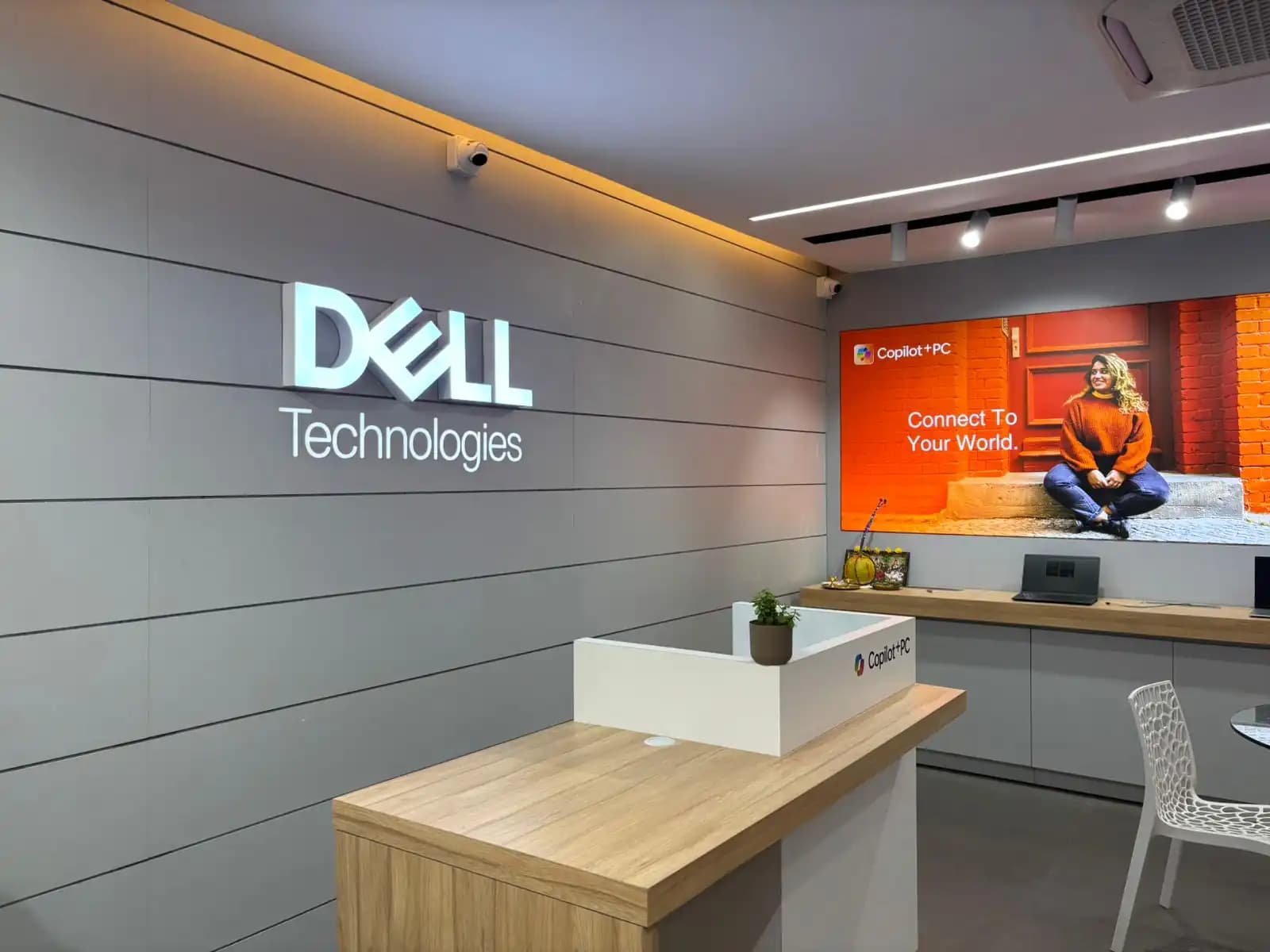 Dell Exclusive Store Shanthi Nagar, Kukatpally — photo 1
