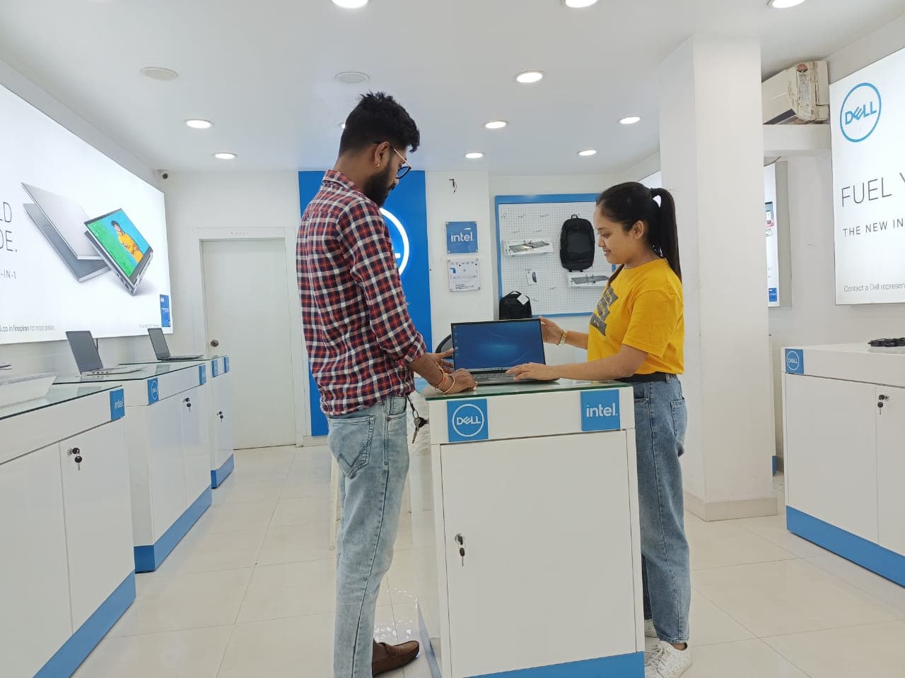 Dell Exclusive Store Guwahati — photo 3