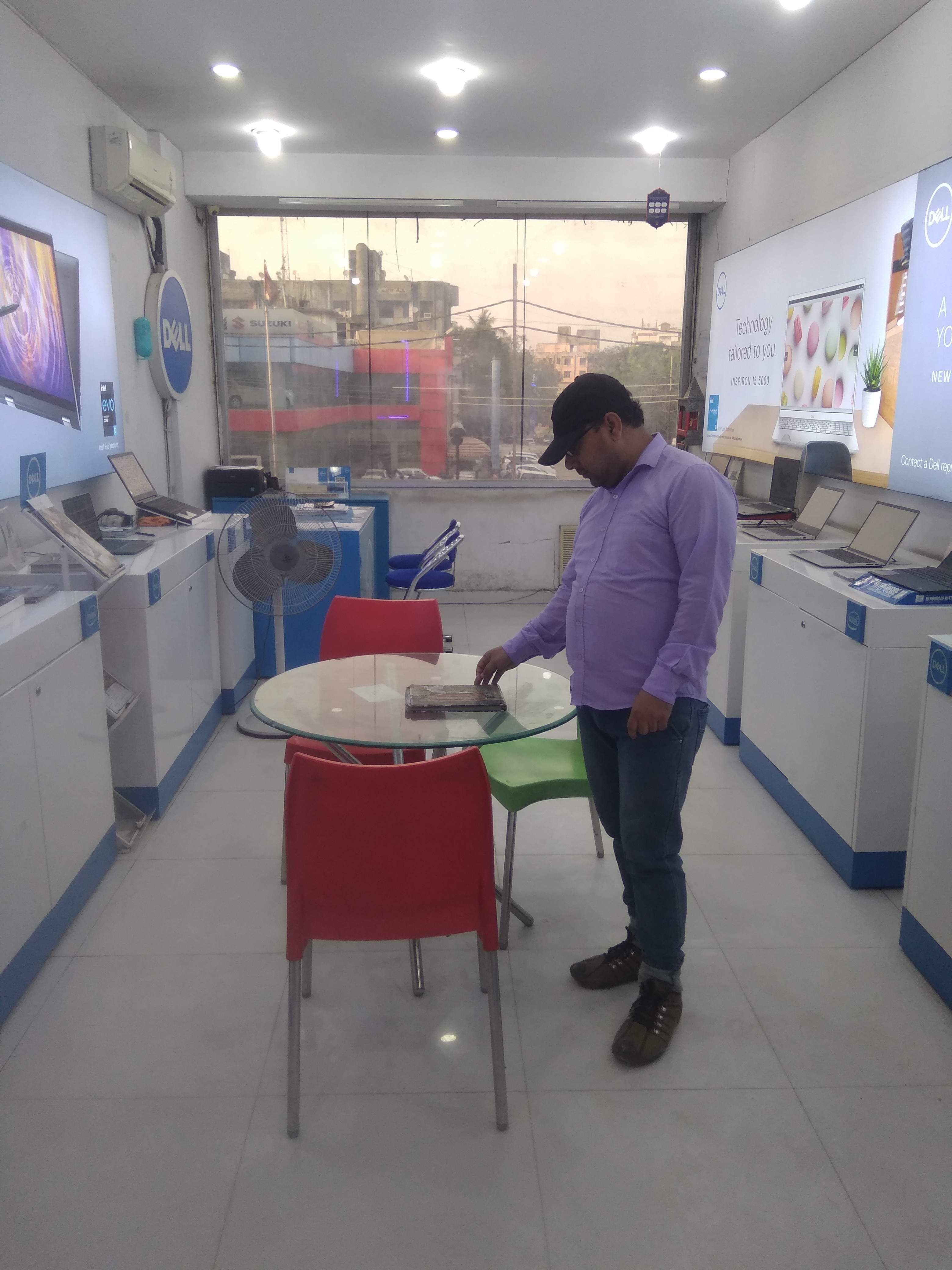 Dell Exclusive Store Dakbunglow road, Patna — photo 3