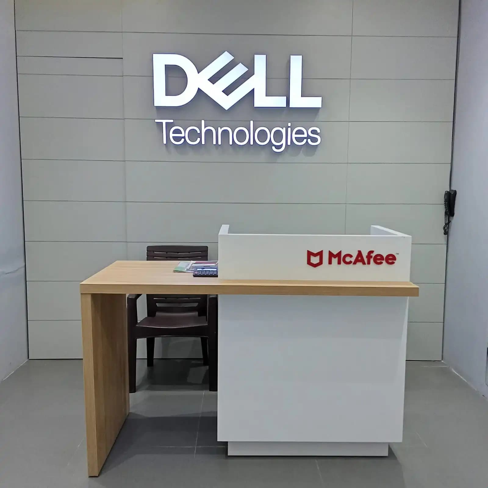 Dell Exclusive Store Crown Interiorz Mall, Faridabad — photo 2