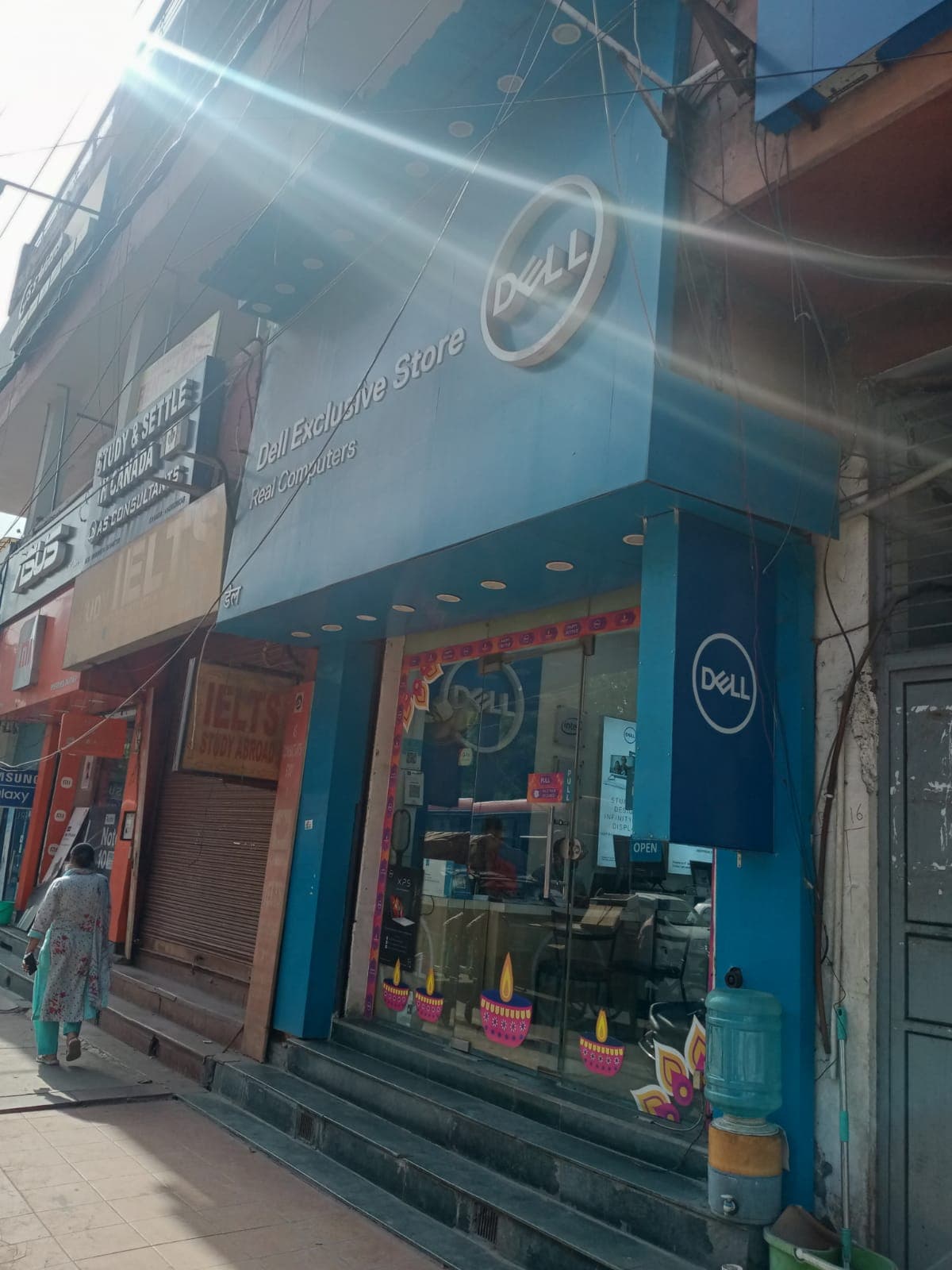 Dell Exclusive Store Bali Nagar — photo 5