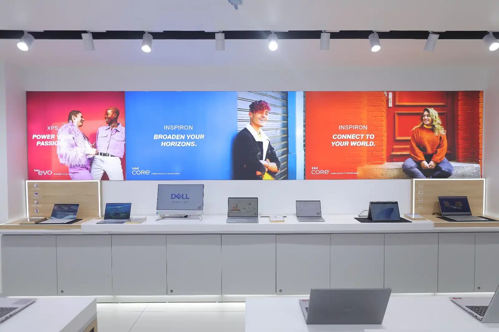 Dell Exclusive Store Nehru Place — photo 3