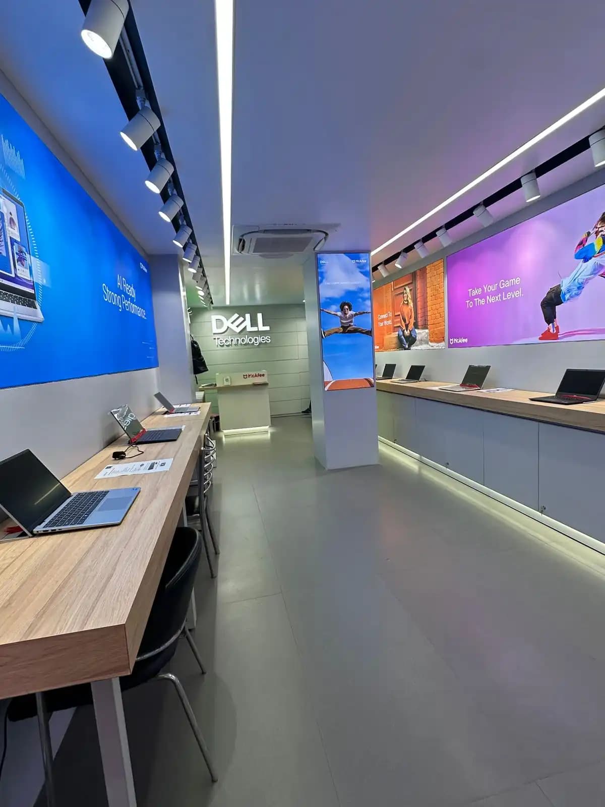 Dell Exclusive Store Patel Nagar — photo 2