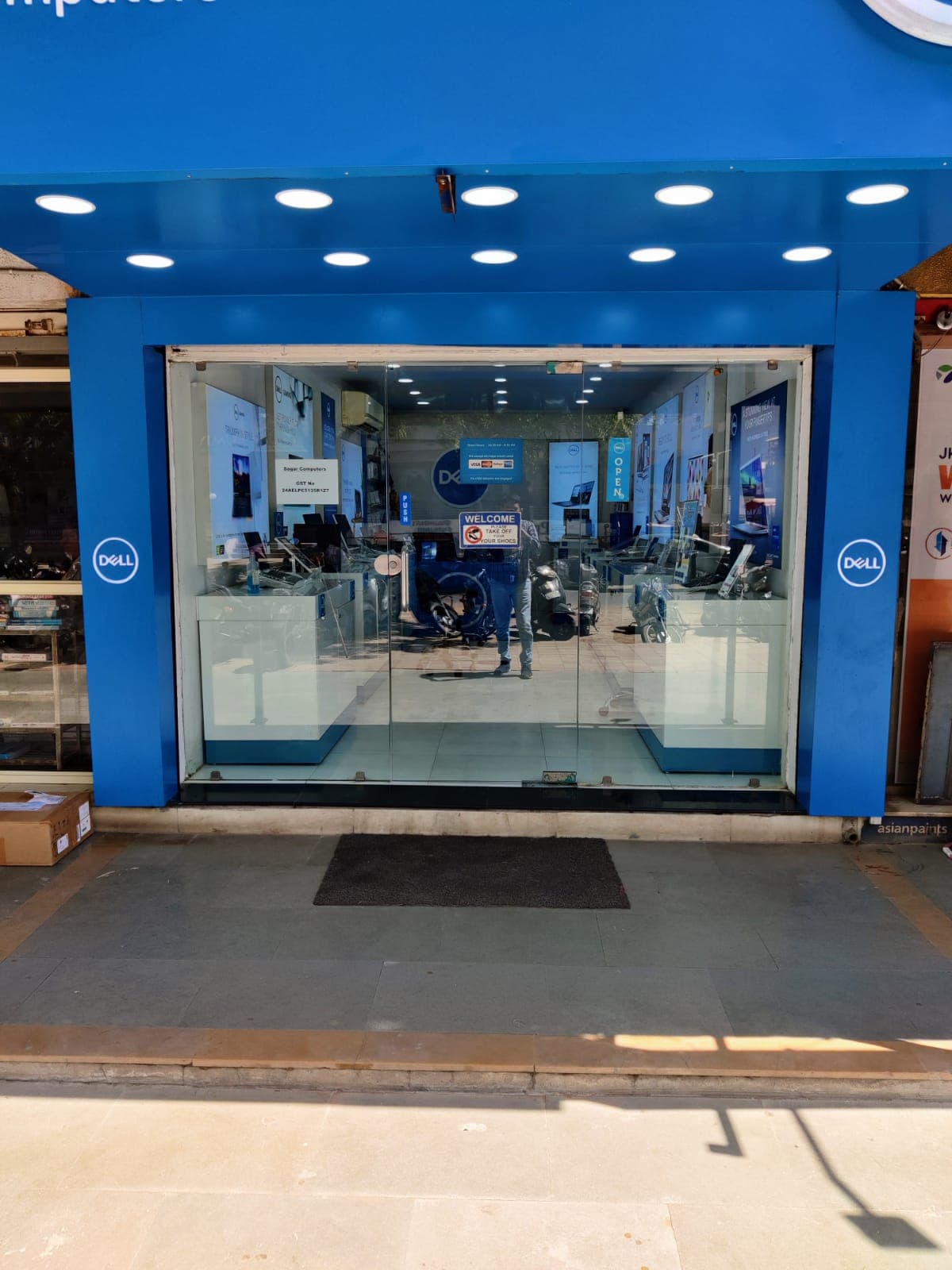Dell Exclusive Store Gandhinagar — photo 5