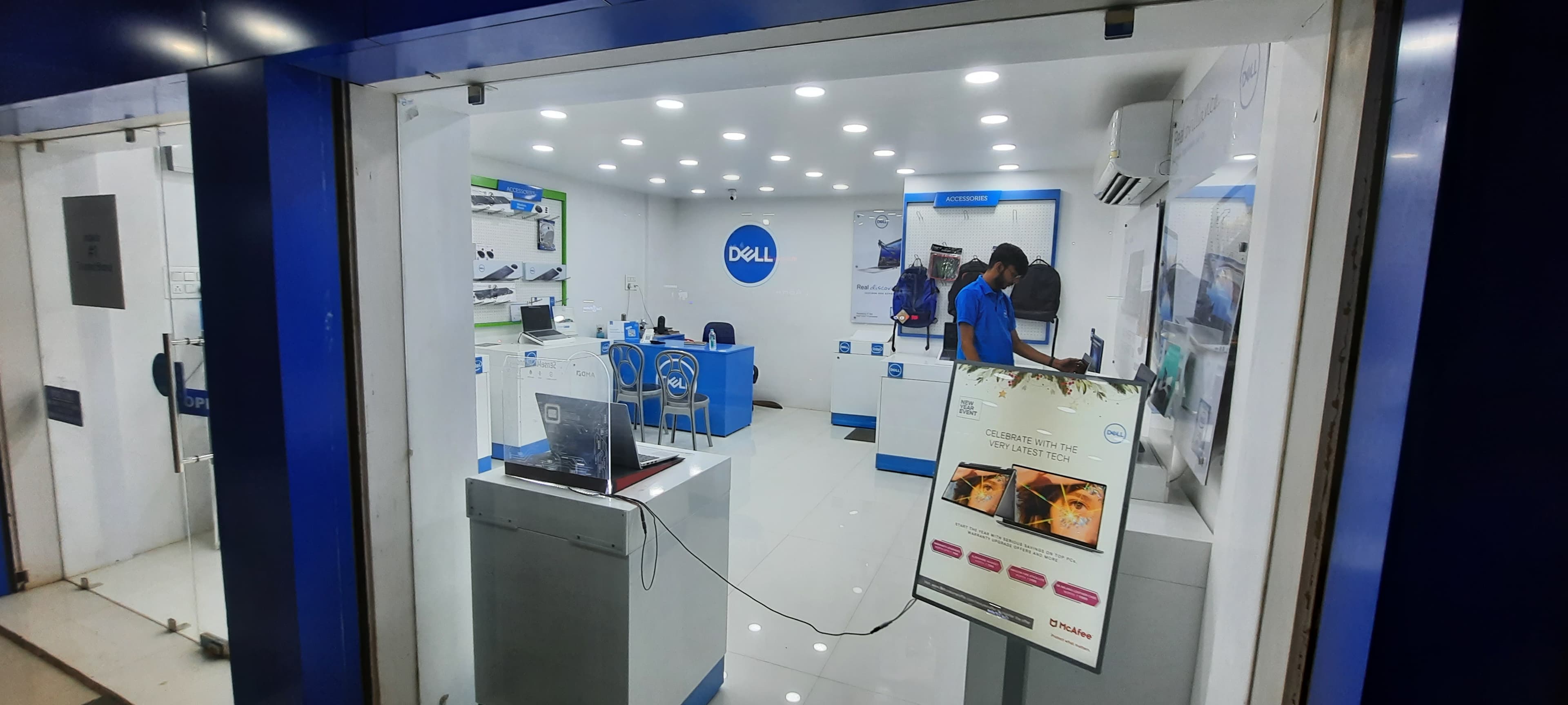 Dell Exclusive Store Morbi — photo 3