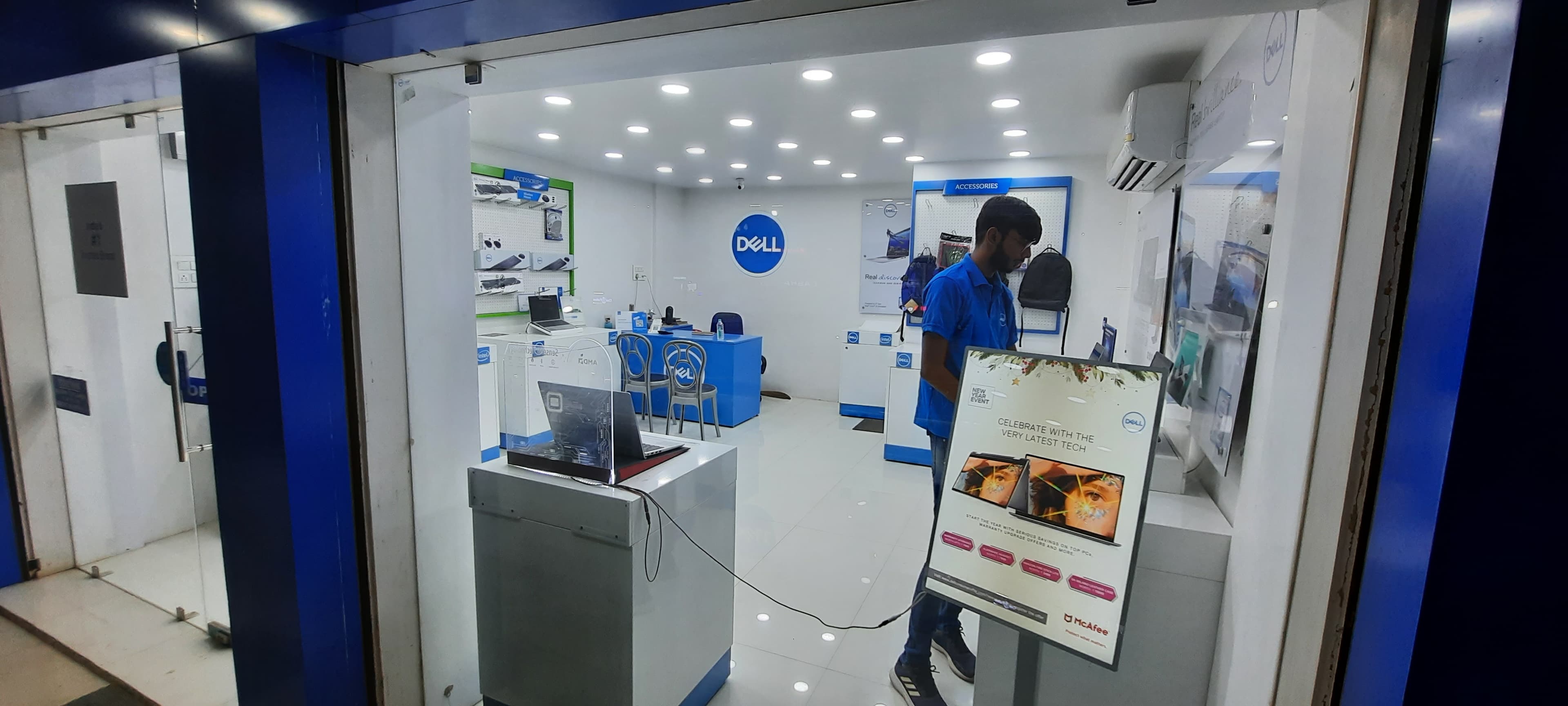 Dell Exclusive Store Morbi — photo 5