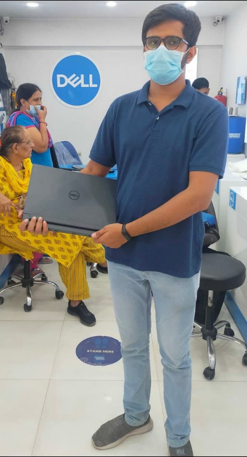 Dell Exclusive Store Katargam — photo 4