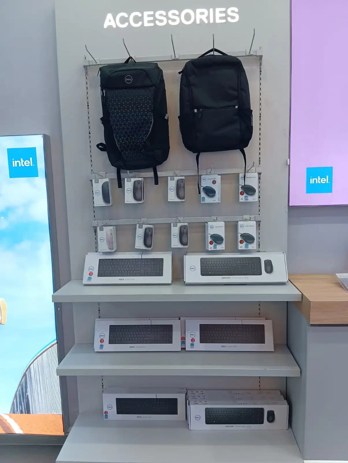 Dell Exclusive Store Fatehgunj — photo 4