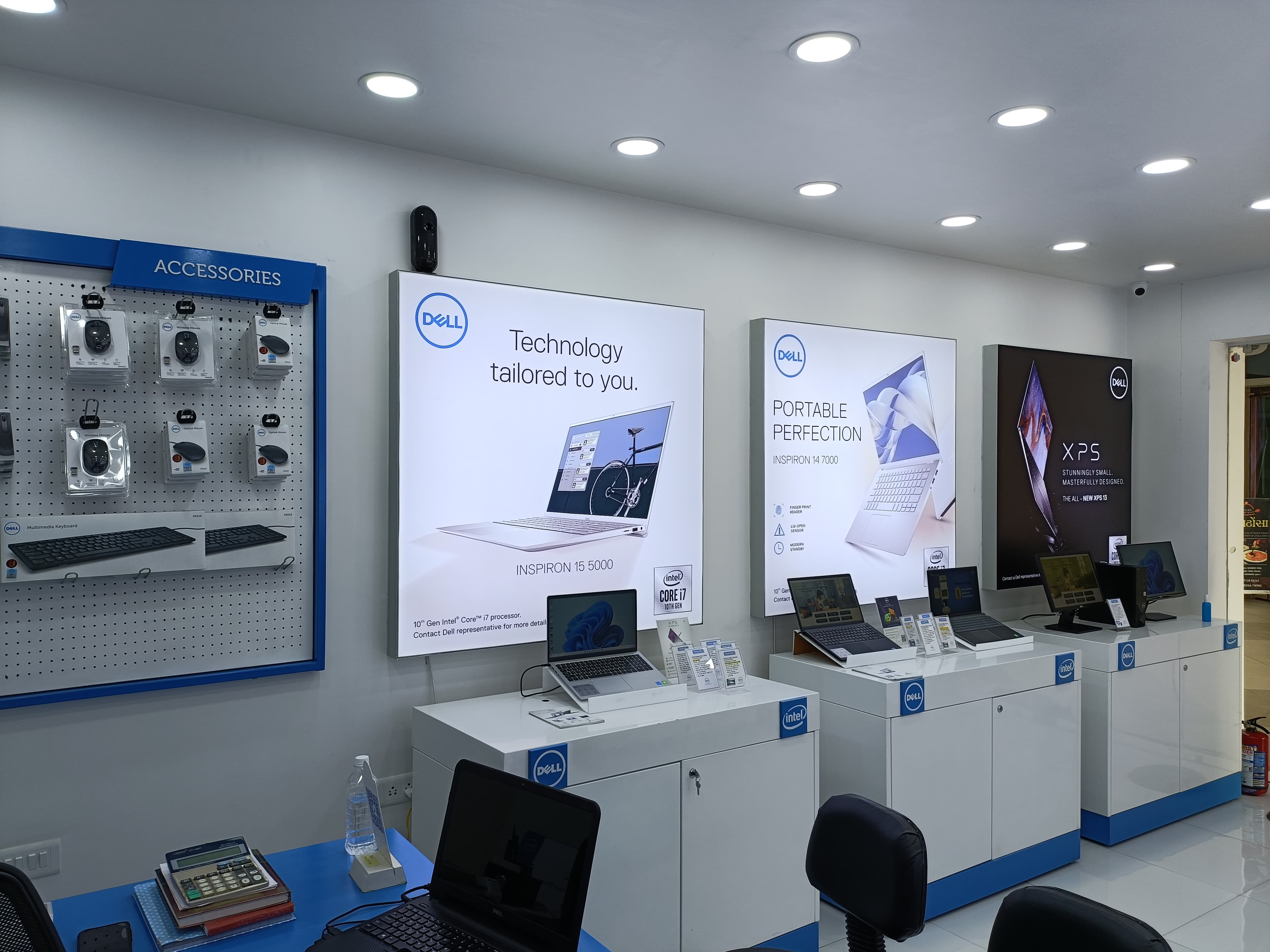 Dell Exclusive Store Manjalpur — photo 4