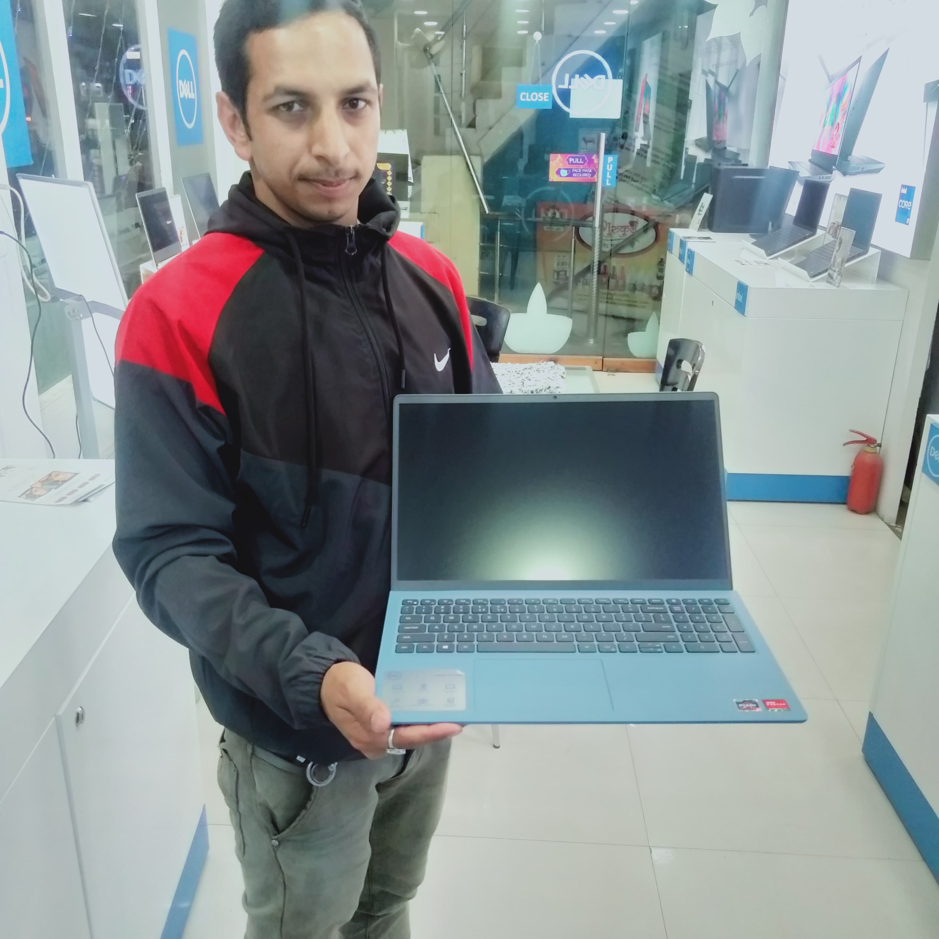 Dell Exclusive Store Mandi — photo 2