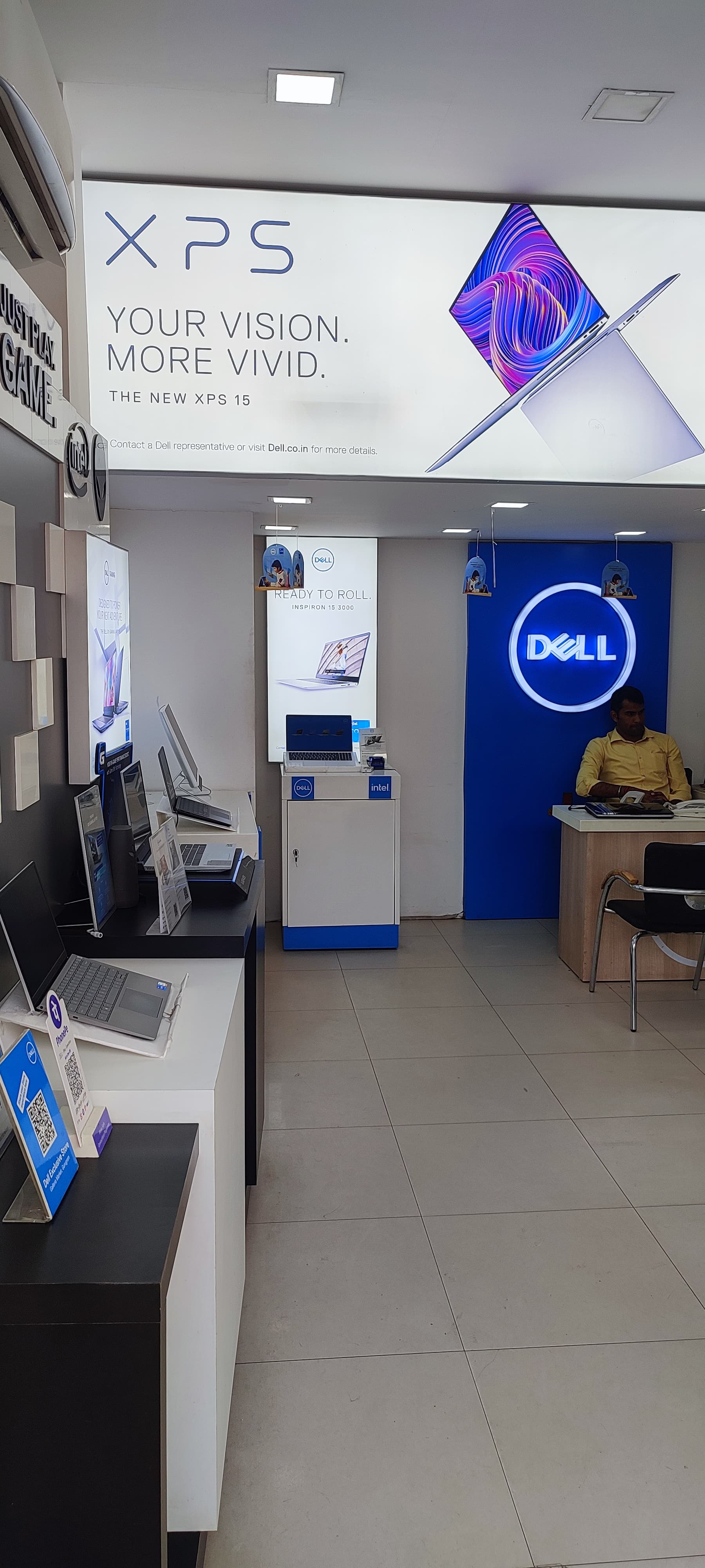 Dell Exclusive Store Galleria market, Gurgaon — photo 3