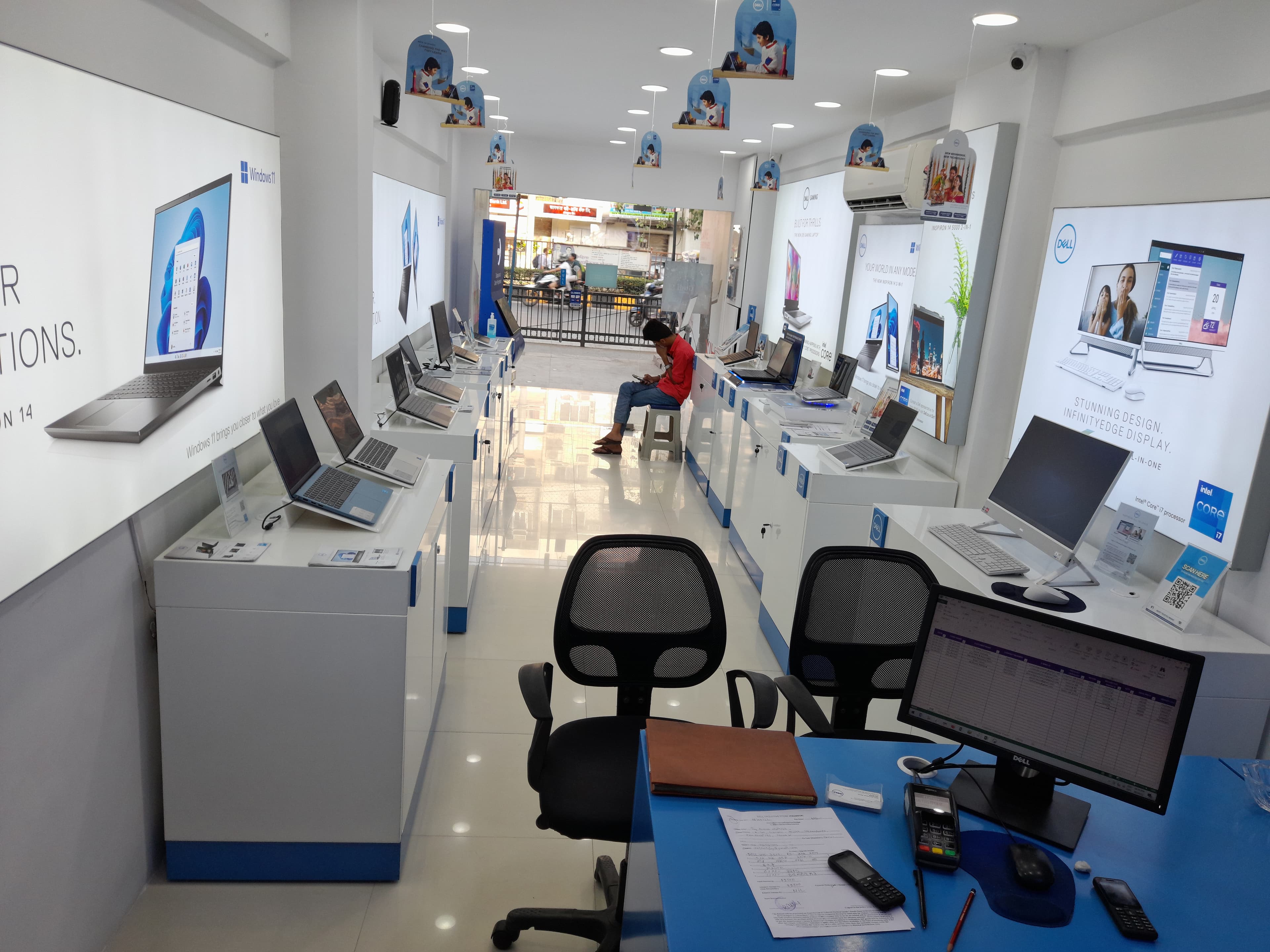 Dell Exclusive Store Borivali — photo 2
