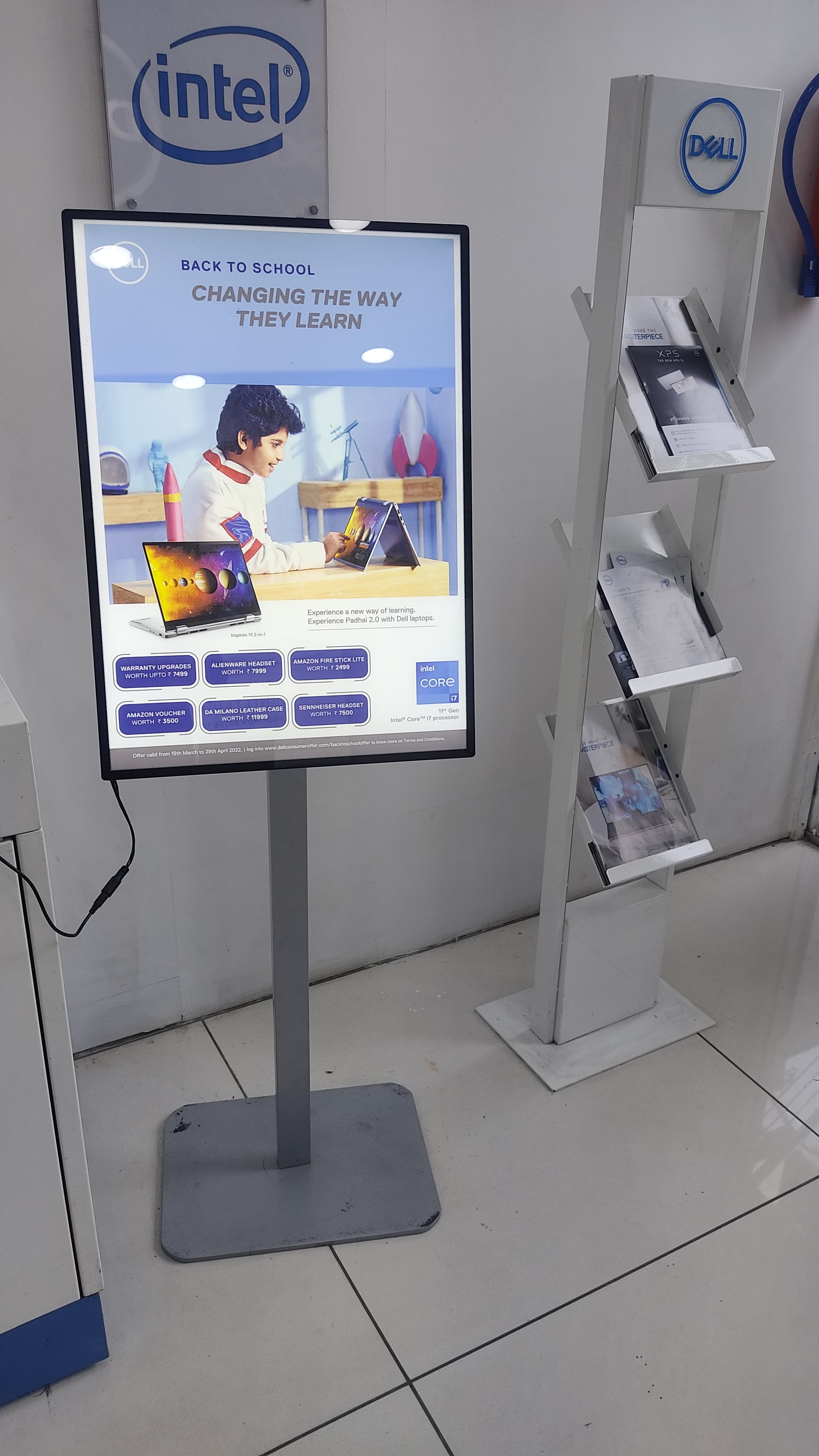 Dell Exclusive Store GSK Tower, Kochar Market — photo 3