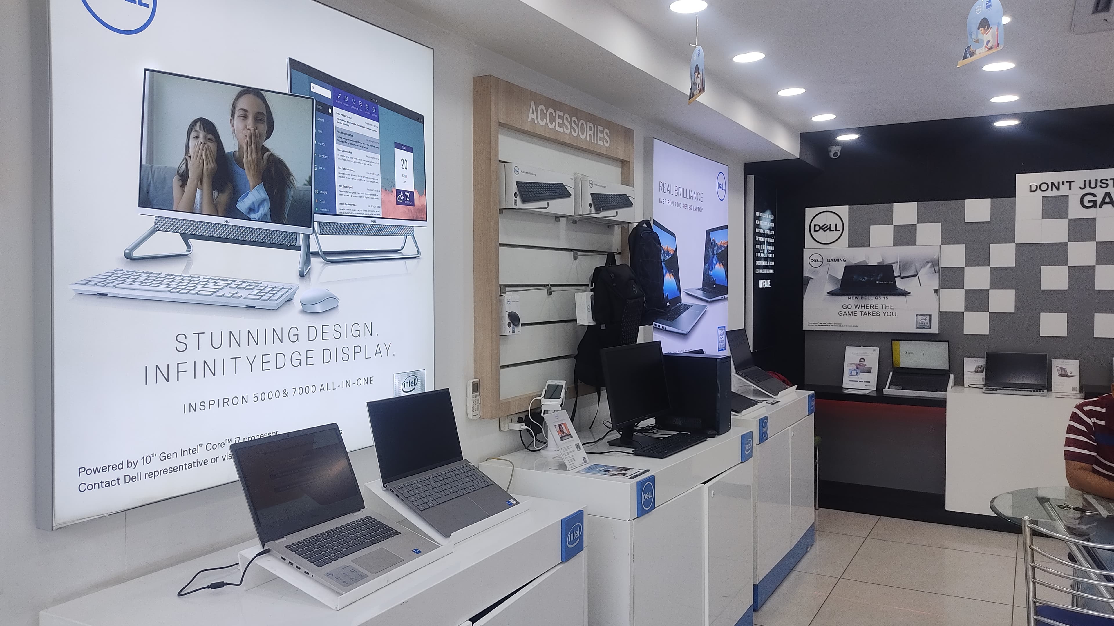 Dell Exclusive Store GSK Tower, Kochar Market — photo 4