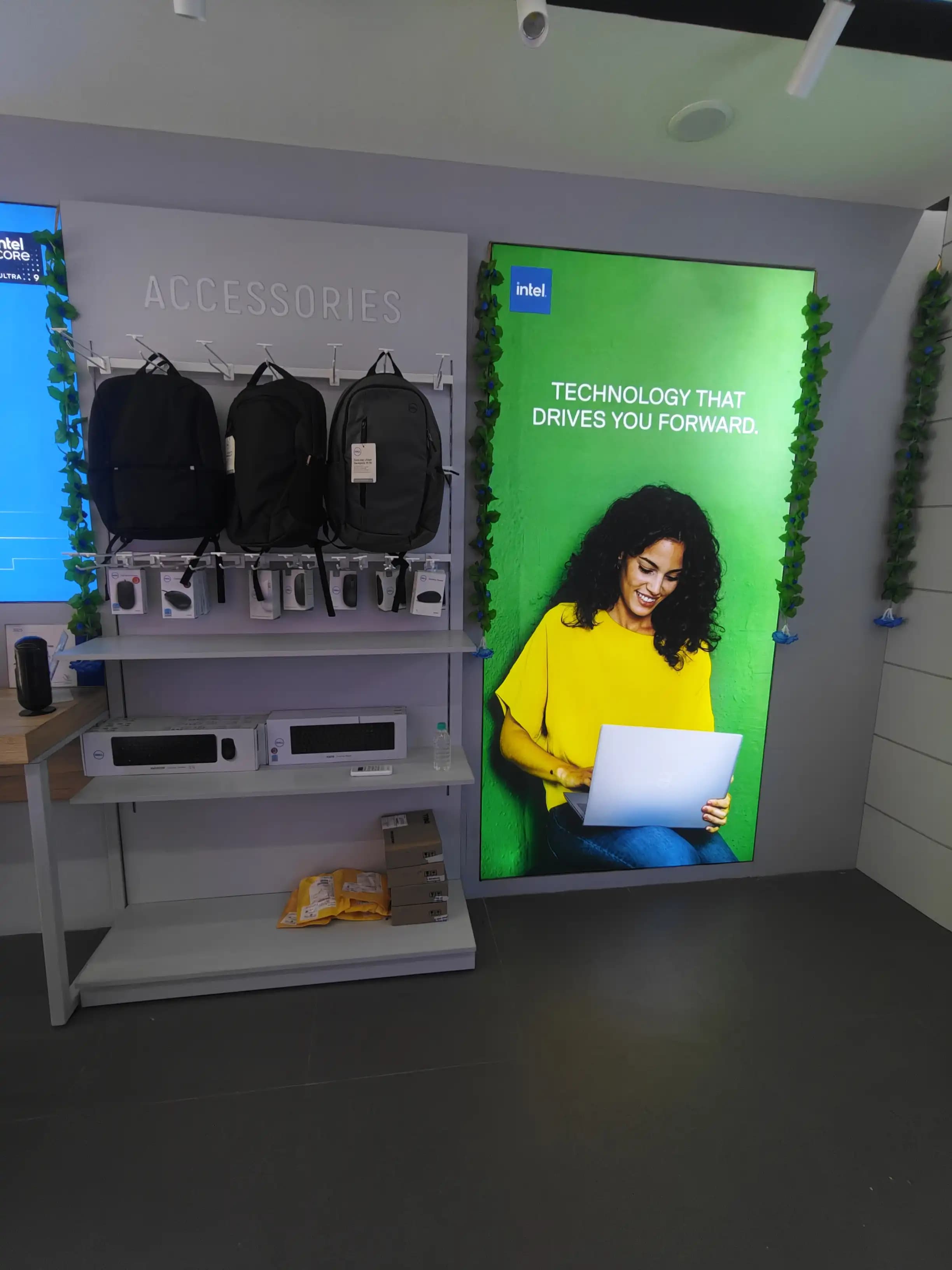 Dell Exclusive Store Thotapalayam, Vellore — photo 4