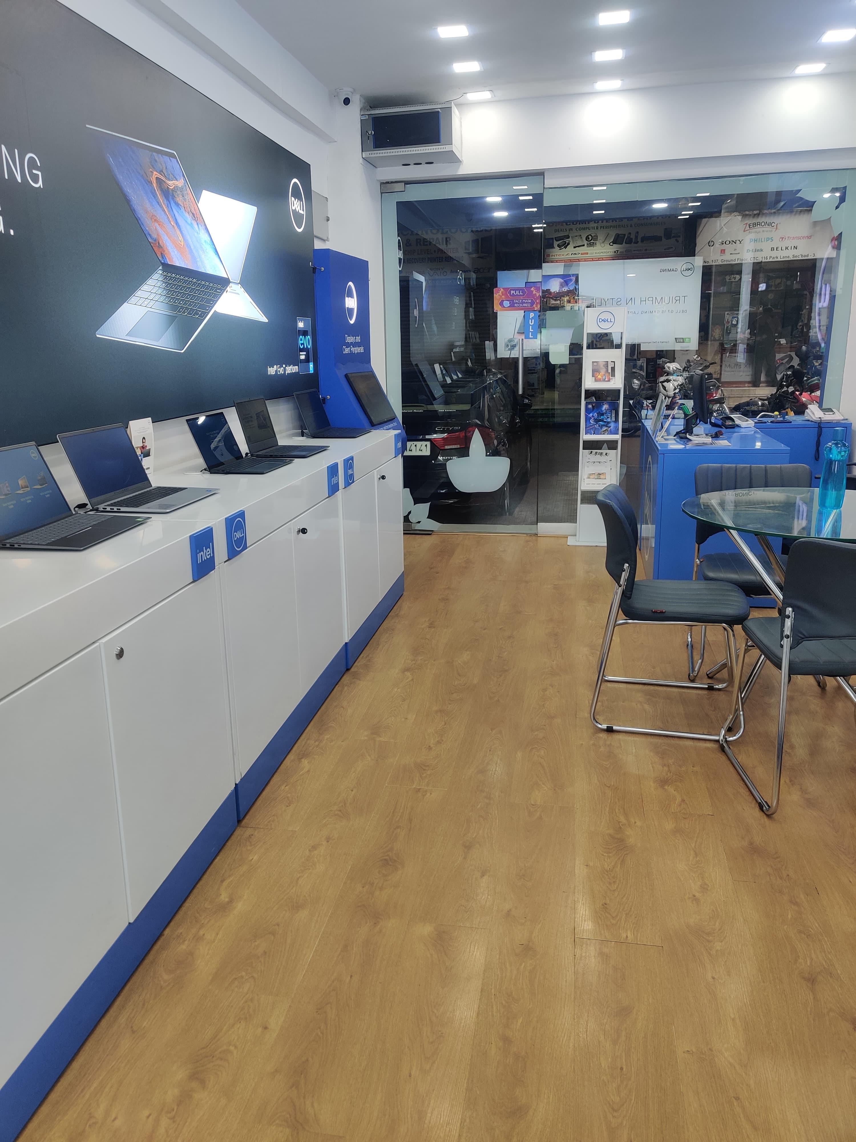 Dell Exclusive Store Parklane — photo 5