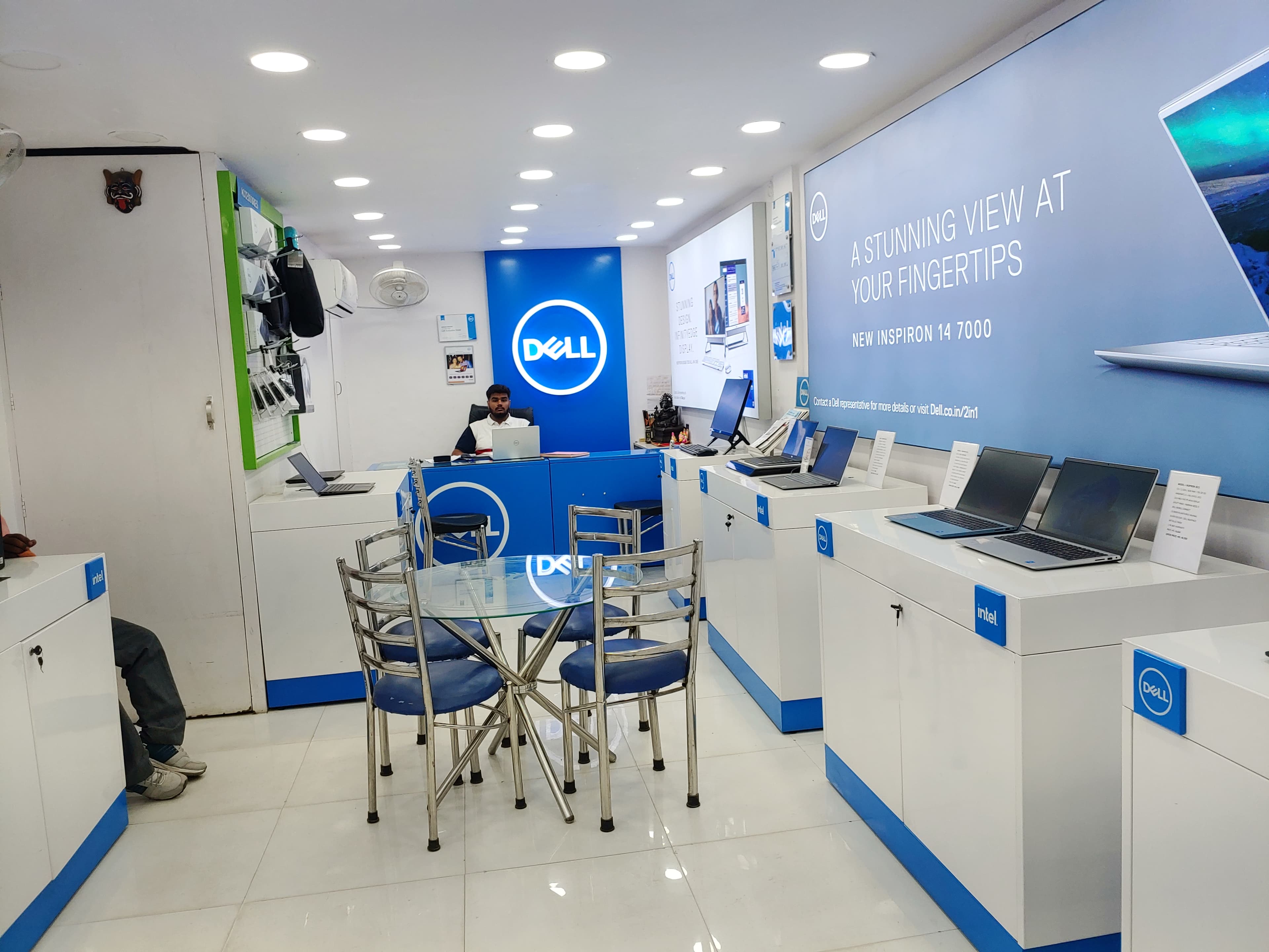 Dell Exclusive Store Bareilly — photo 4