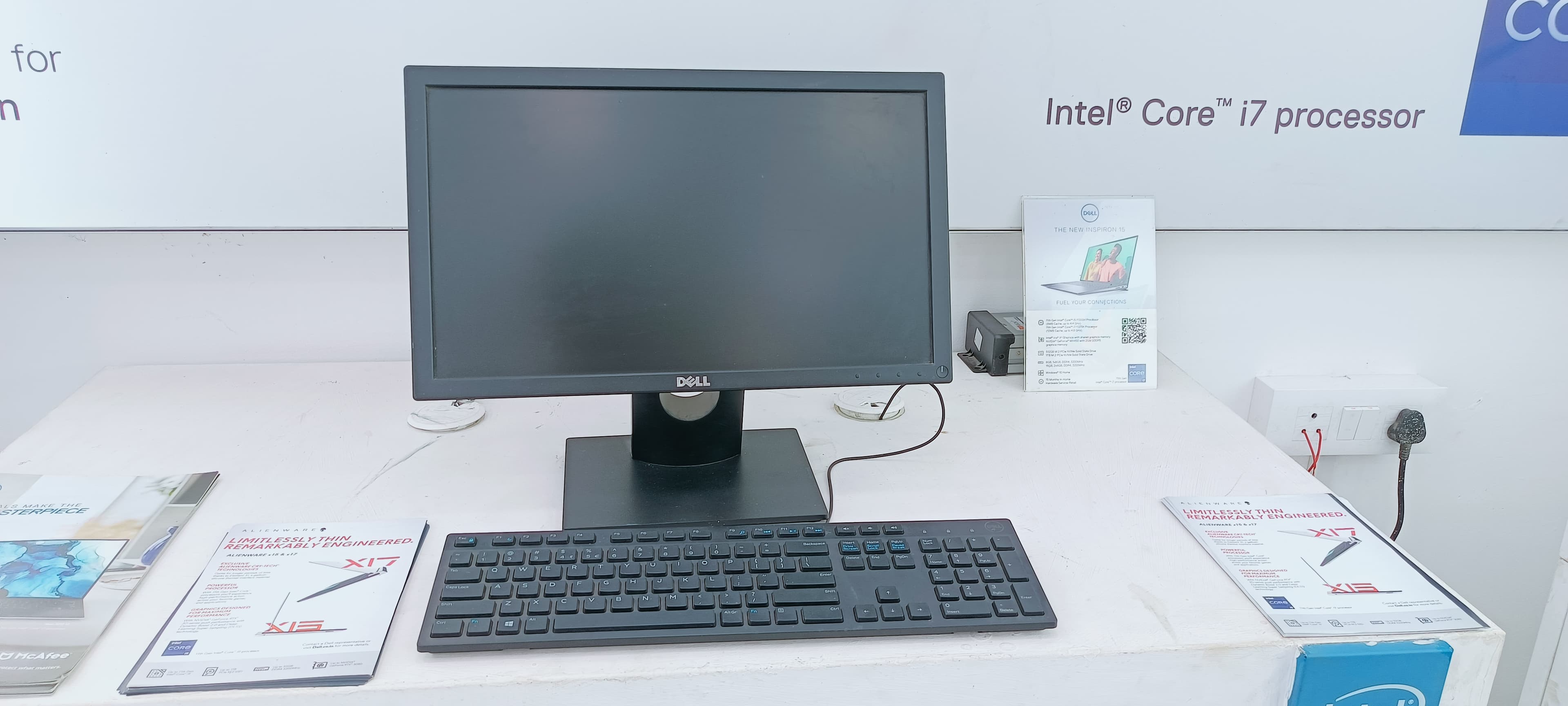 Dell Exclusive Store Gandhinagar, Basti — photo 4