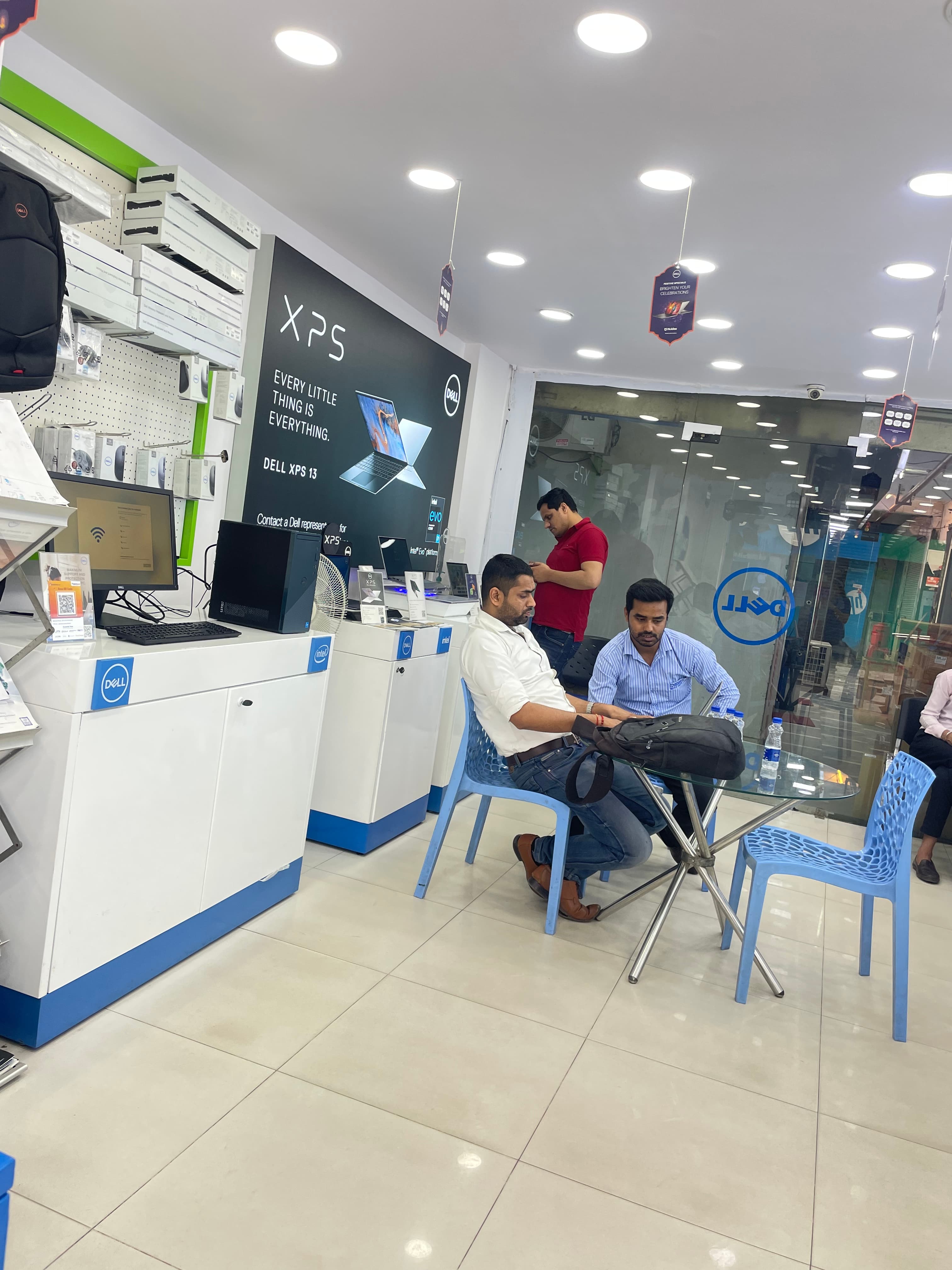Dell Exclusive Store Sector 18,Noida — photo 3