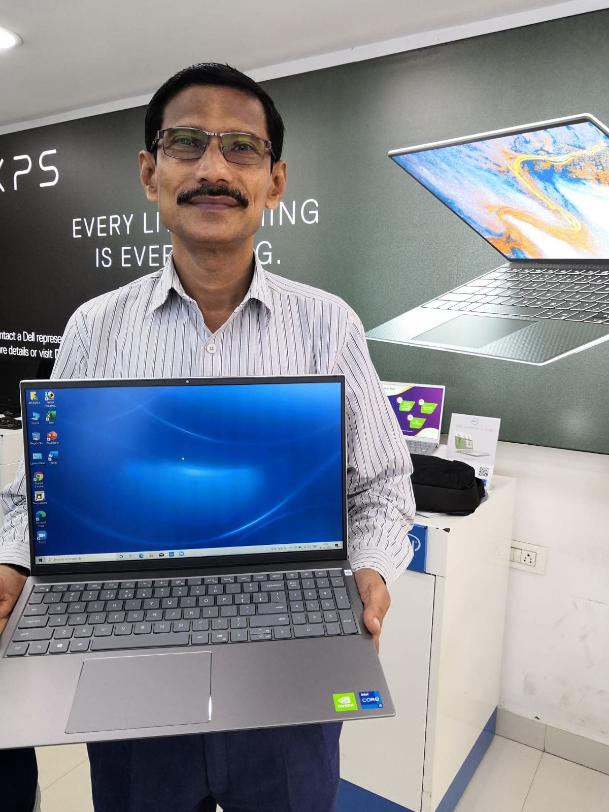 Dell Exclusive Store Ganesh Chandra Avenue, Kolkata — photo 5