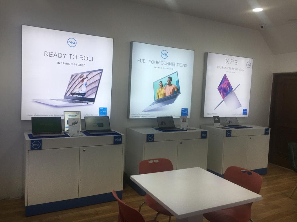 Dell Exclusive Store Sector — photo 4