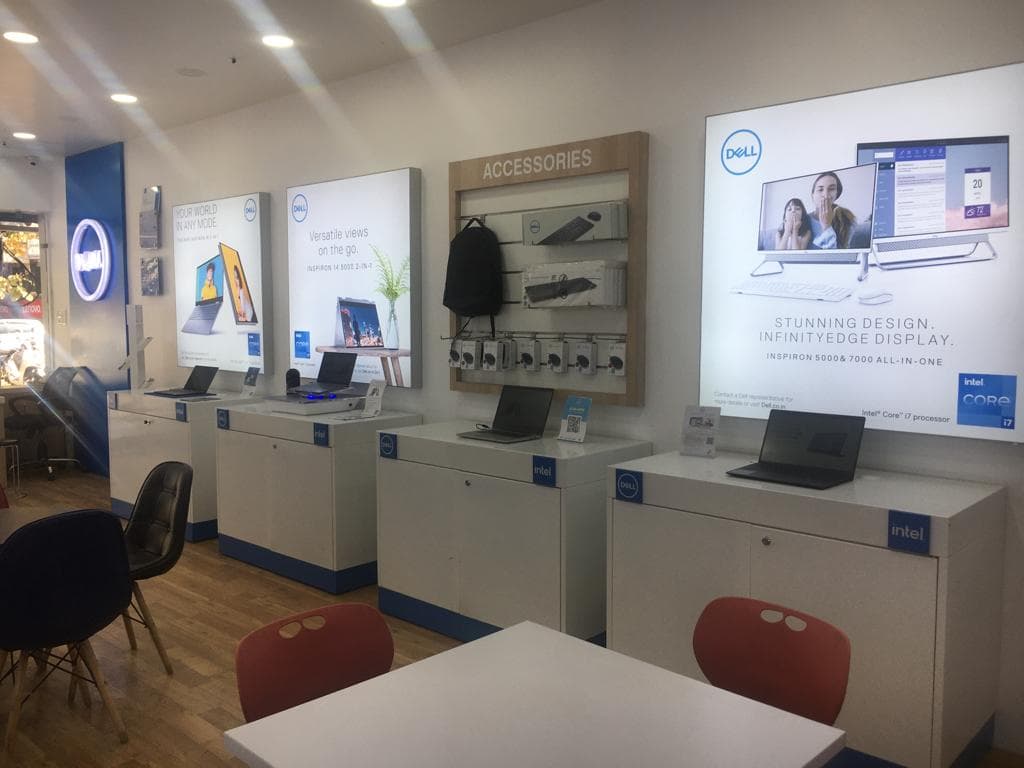 Dell Exclusive Store Sector — photo 5