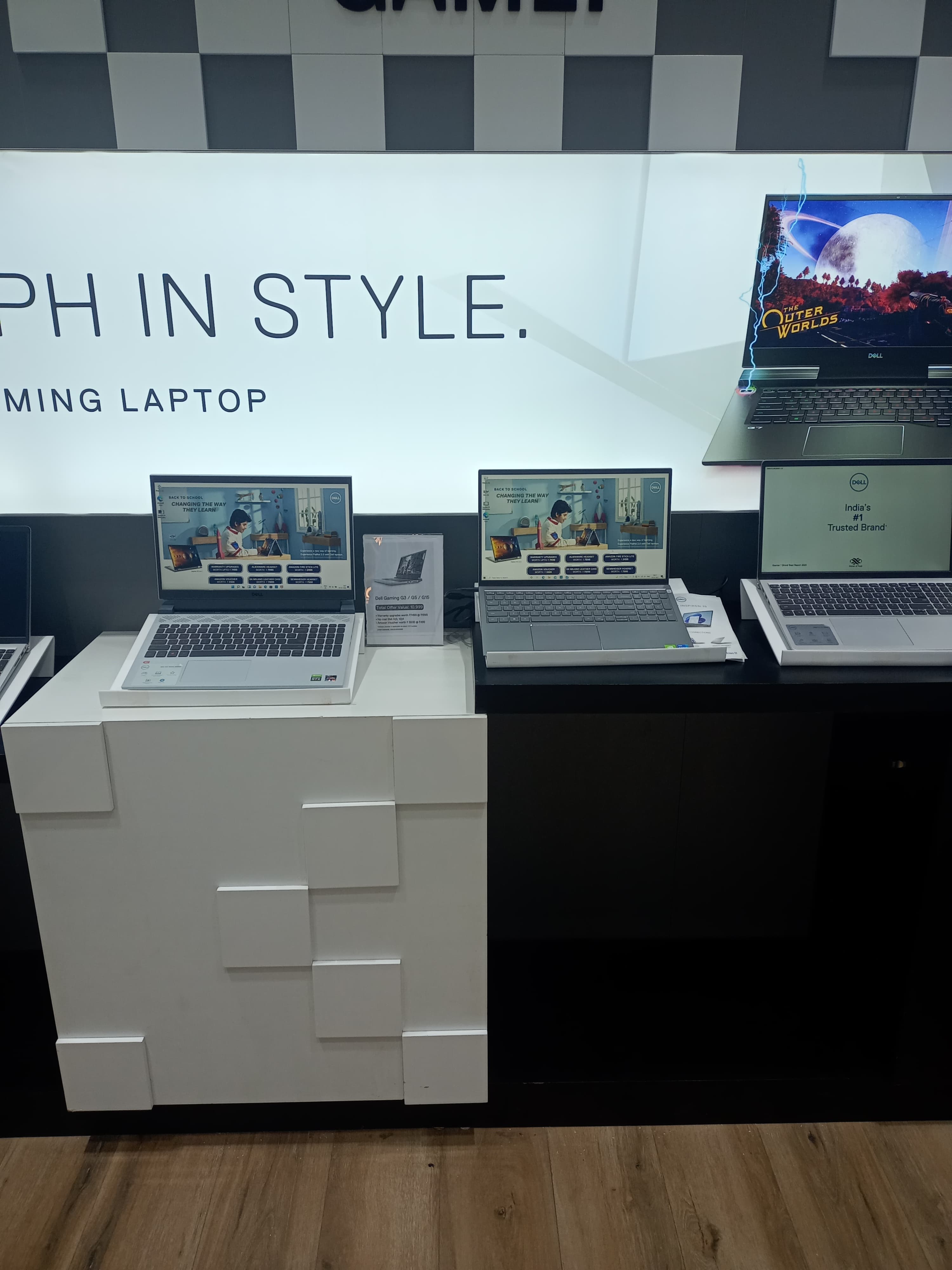 Dell Exclusive Store Phoenix Palassio Mall — photo 4