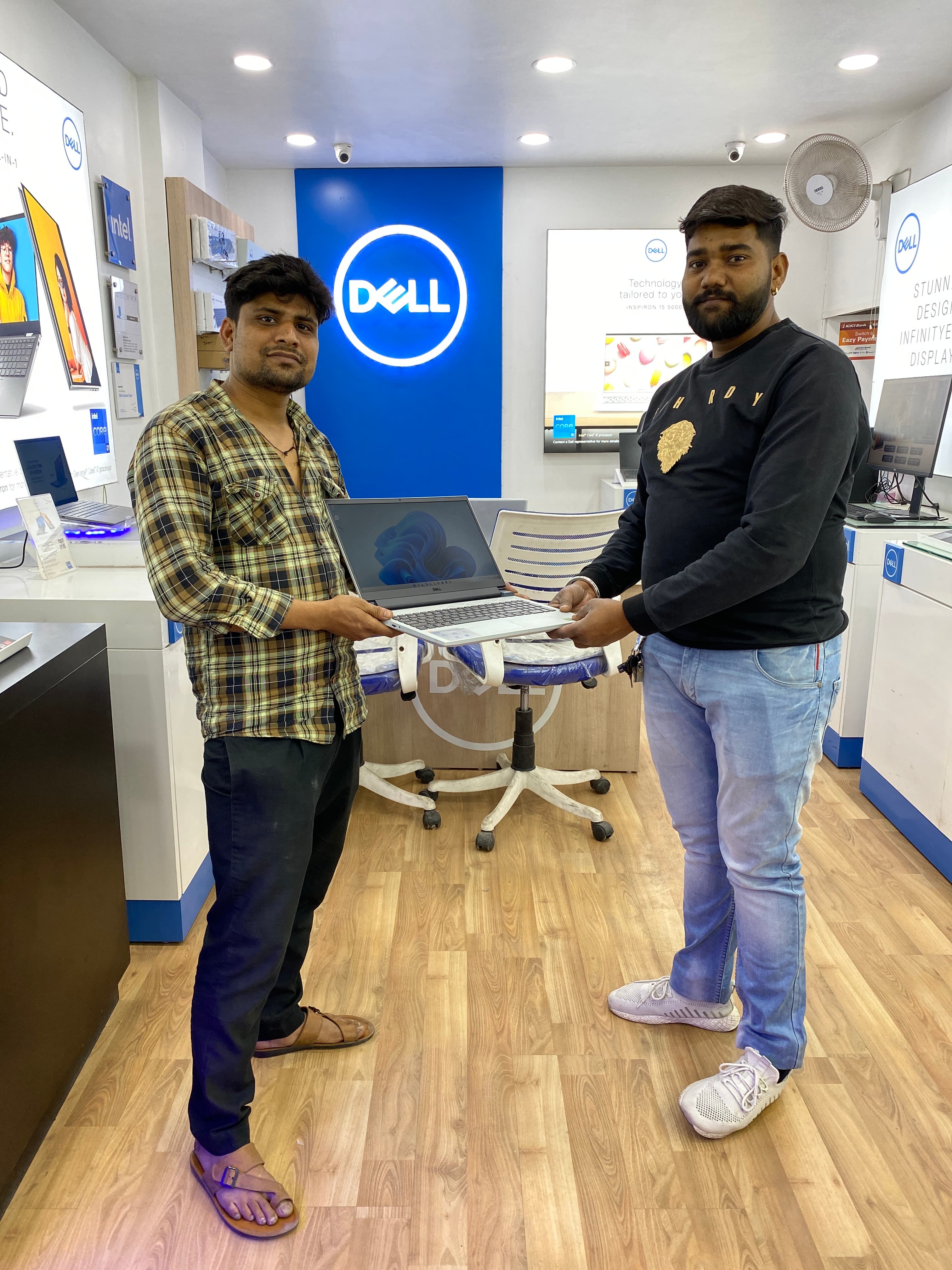 Dell Exclusive Store Laptop World, Agra — photo 4